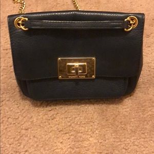 Micheal kors cross body